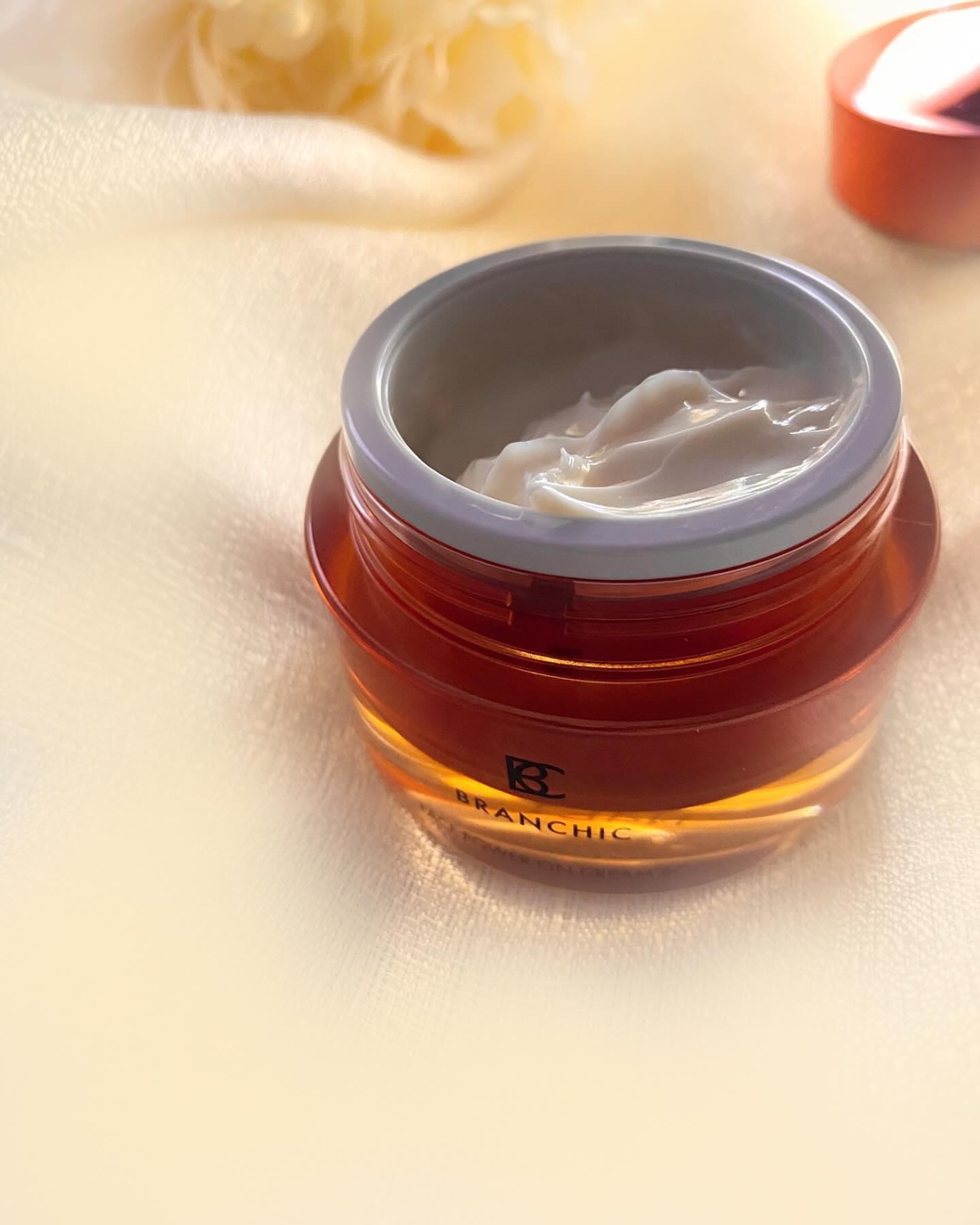 フェイスパワーオン　クリーム/BRANCHIC/フェイスクリームを使ったクチコミ（3枚目）