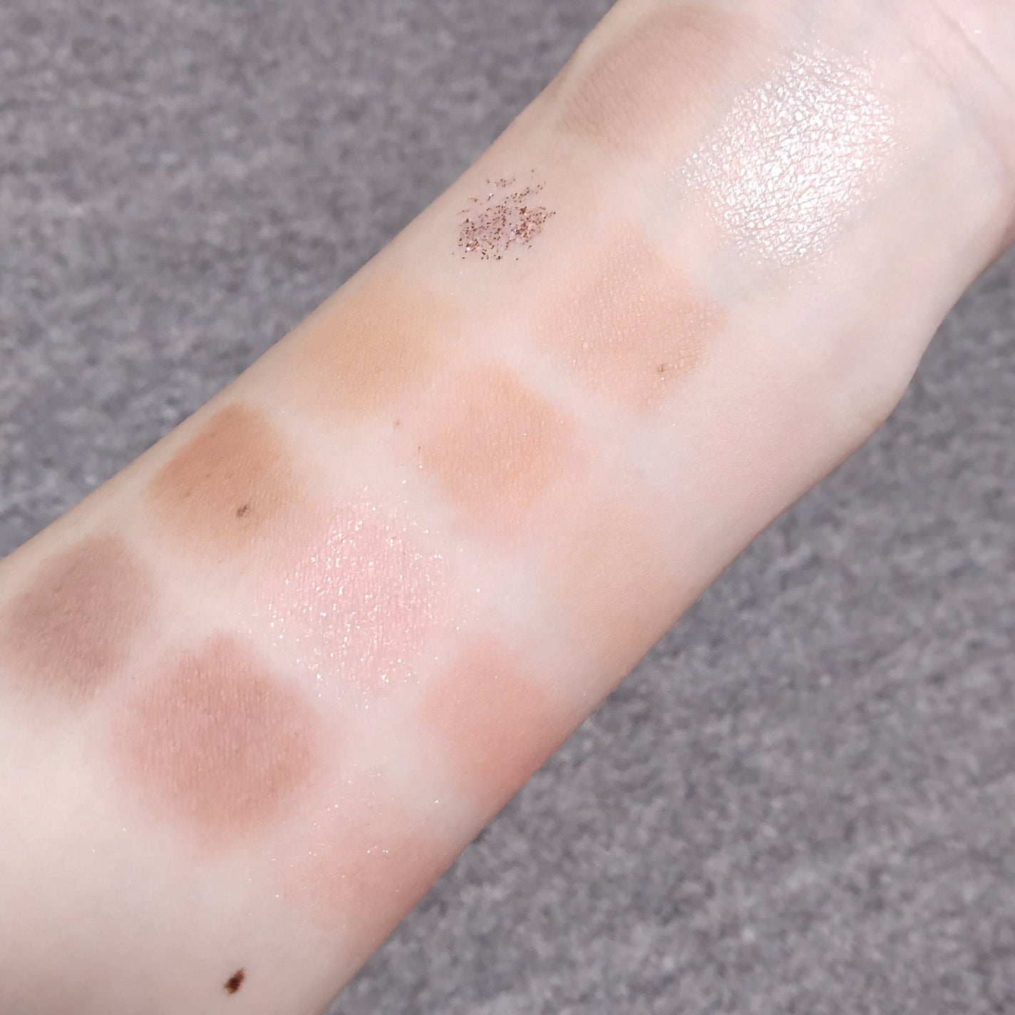 GO TRAVEL 15色アイシャドウパレット/FOCALLURE/アイシャドウパレットを使ったクチコミ(9枚目)