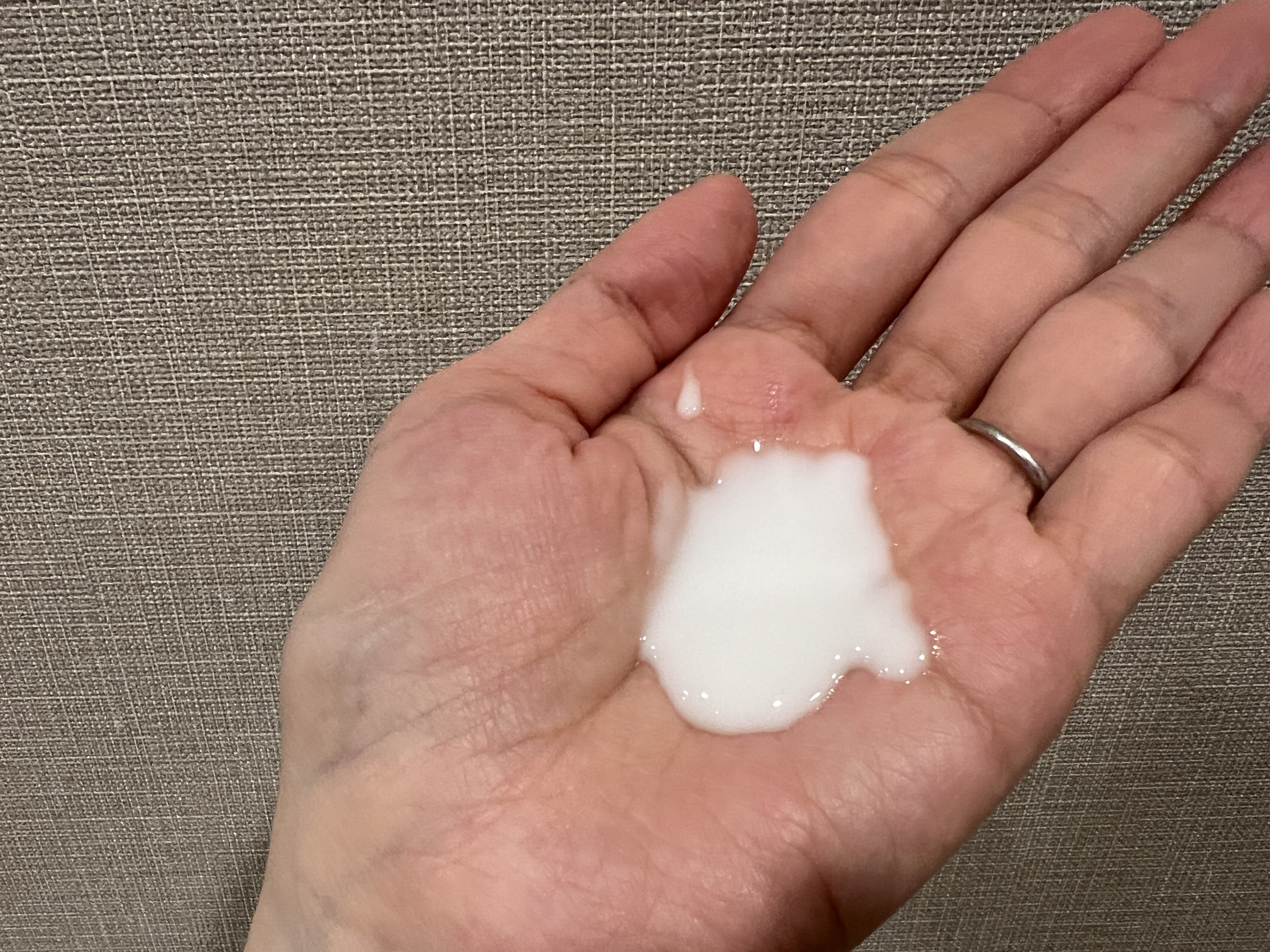 ALBION アンフィネス ディープ サクション クレンジングミルクのクチコミ「ALBION
アンフィネス ディープ サクション クレンジングミルク
¥4,950


最近オ.....」（2枚目）