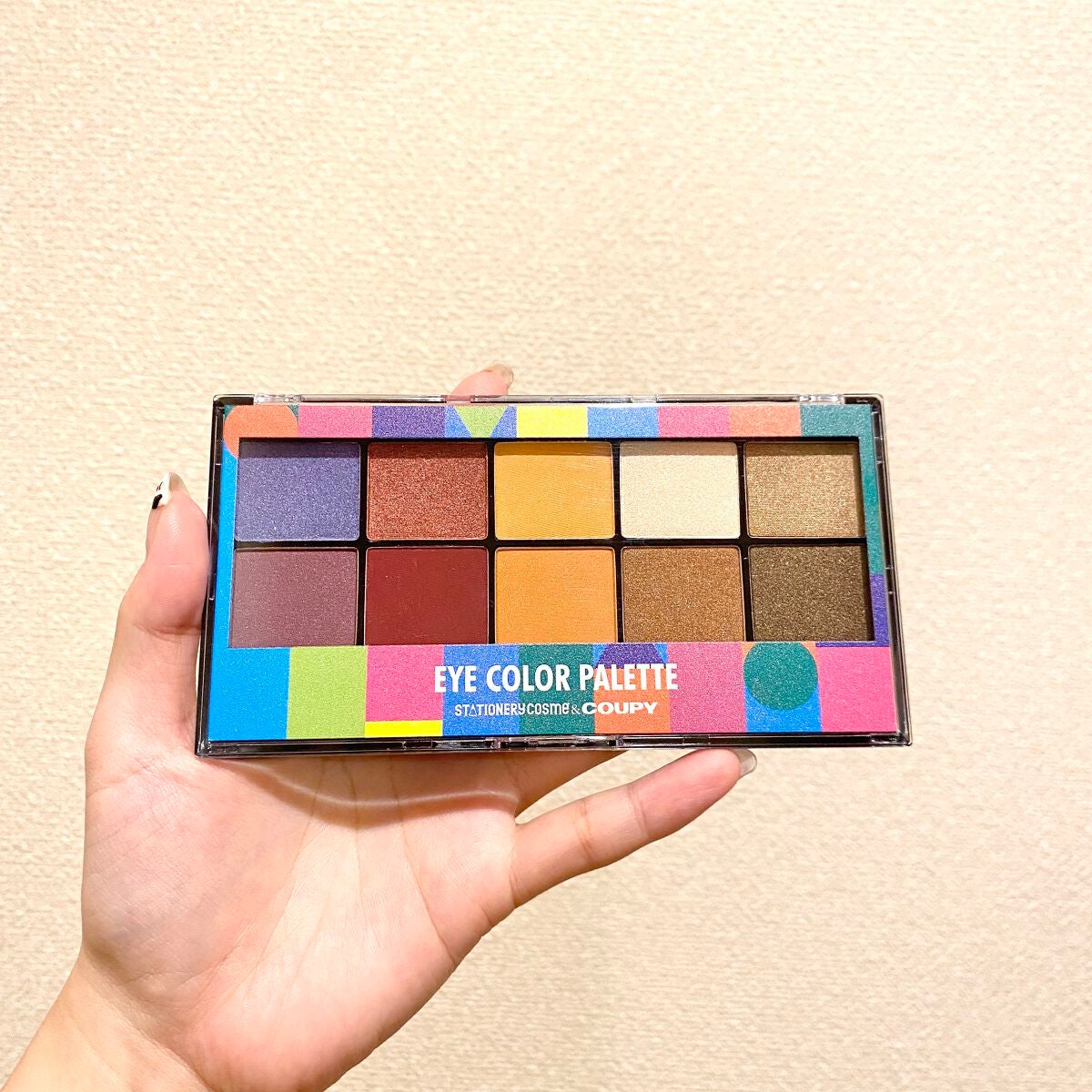 クーピー柄 アイカラーパレット/ステーショナリーコスメ/アイシャドウパレットを使ったクチコミ(1枚目)