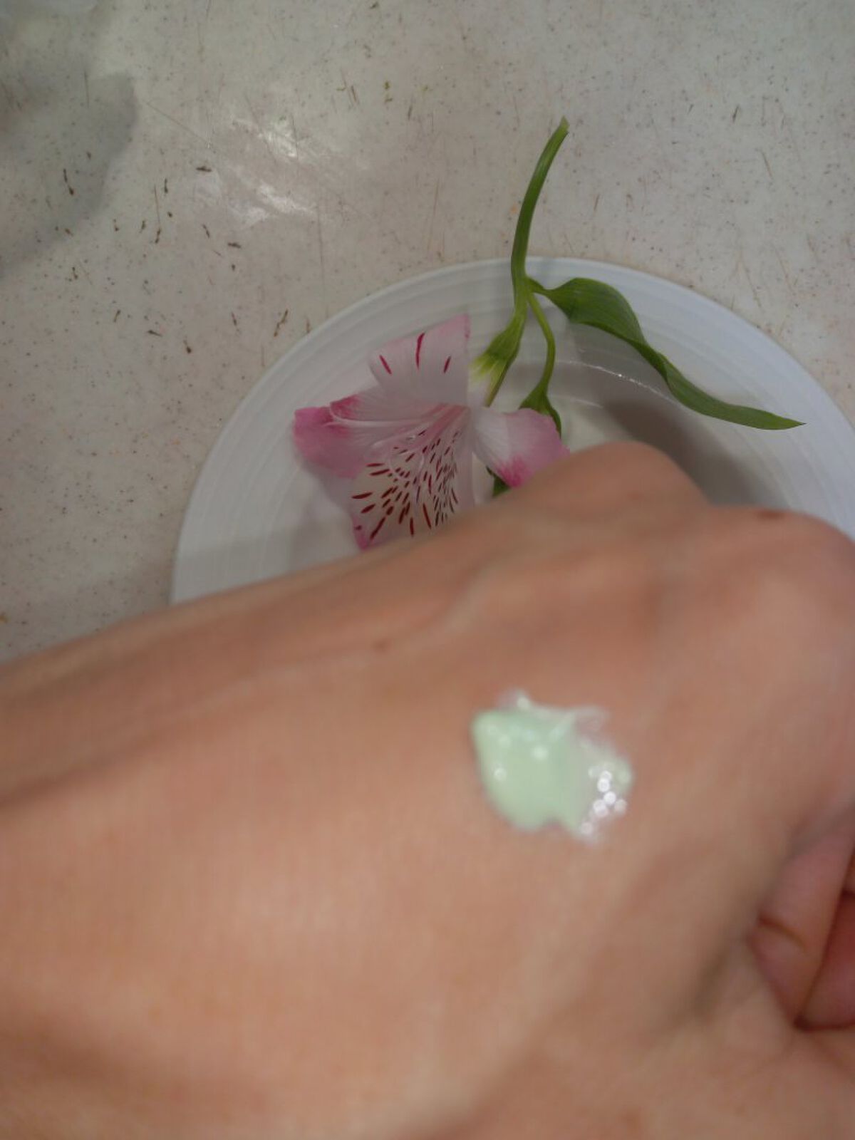 マーメイドスキンジェルUV/キャンメイク/日焼け止めジェルを使ったクチコミ（2枚目）