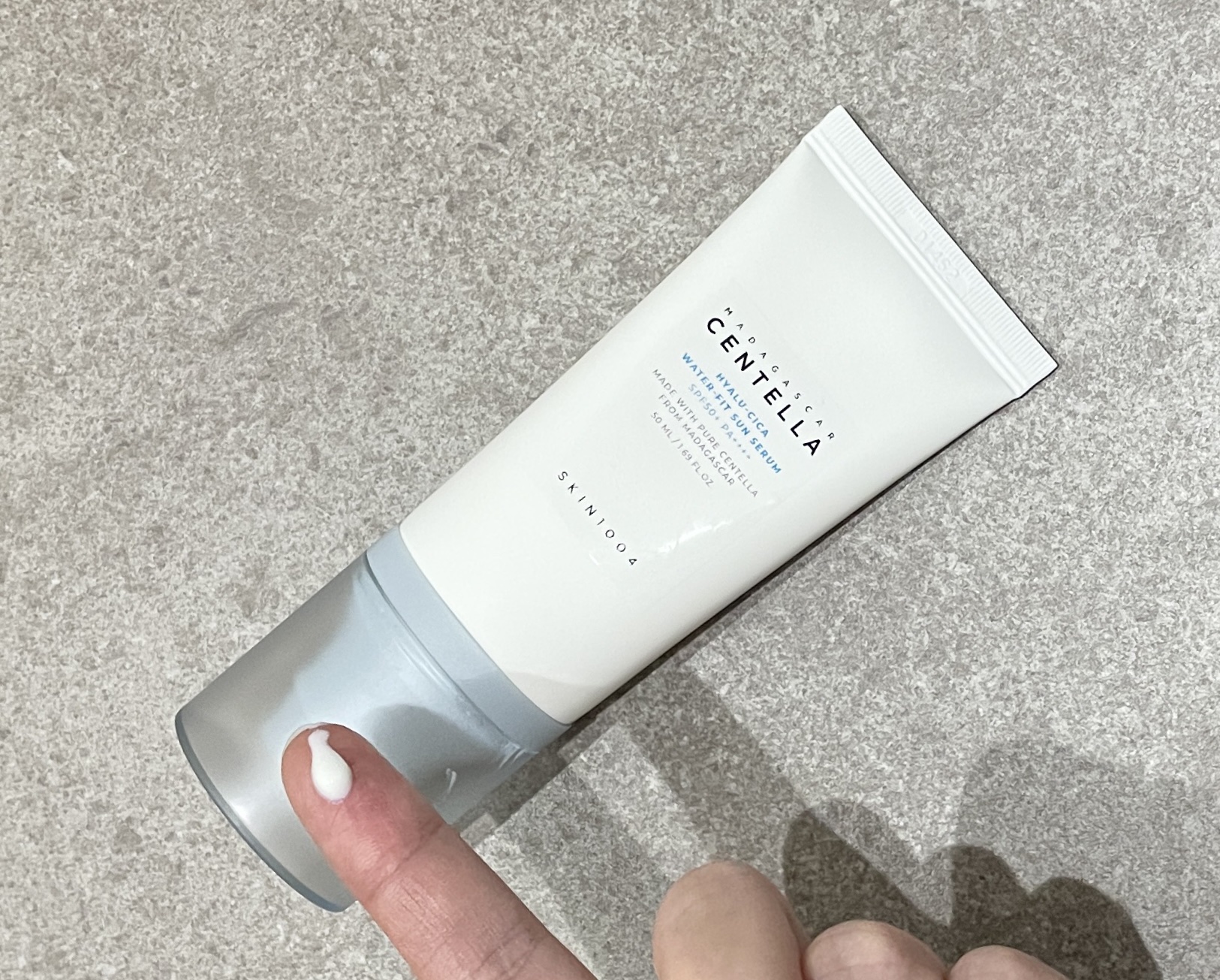 ヒアルーシカ ウォーターフィット サンセラム/SKIN1004/日焼け止めローションを使ったクチコミ（2枚目）