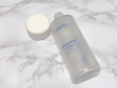 
【 LANEIGE 】クリームスキン




［ 特徴 ］……………………

・クリームをまるごとブレンドした高保湿化粧水

・ホワイトリーフティー配合で肌バリア機能を強化
（アミノ酸の含量が高い）
