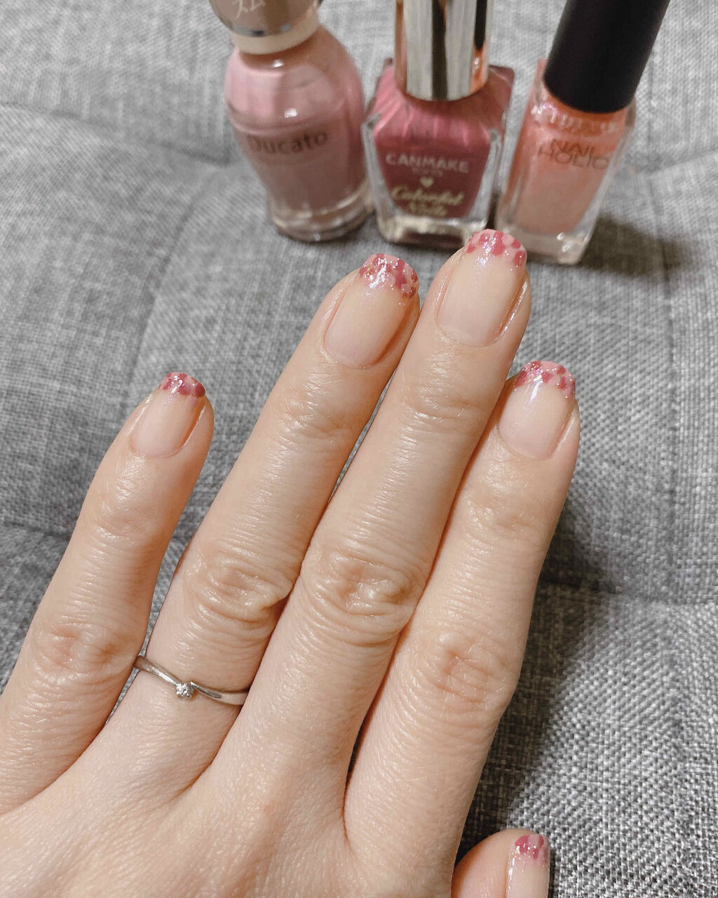 ネイルホリック Aurora Glitter PK864/ネイルホリック/マニキュアを使ったクチコミ（1枚目）