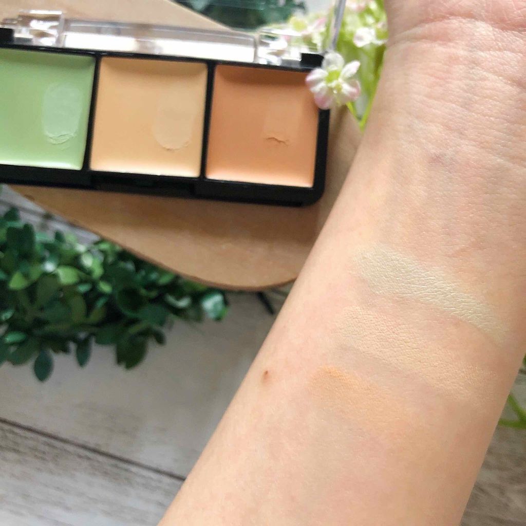 UR GLAM CONCEALER PALETTE/U R GLAM/パレットコンシーラーを使ったクチコミ(2枚目)