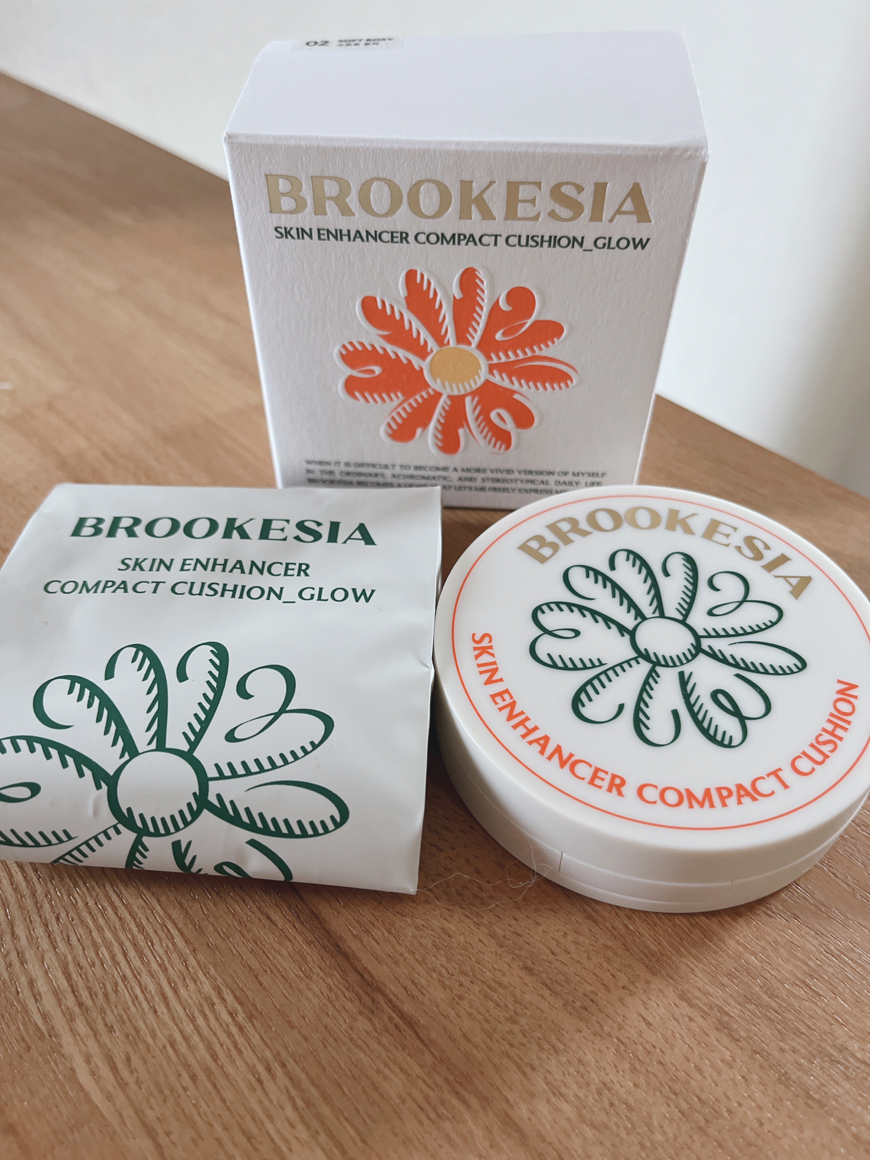 スキンエンハンサー コンパクトクッション（グロー) #2 ソフトロジー/BROOKESIA/クッションファンデーションを使ったクチコミ（1枚目）