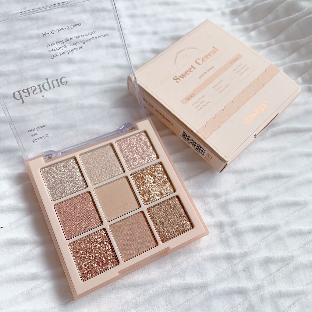 ○dasique  シャドウパレット   #09   Sweet Cereal



気になってたデイジークのパレットをゲット！

もう見た目が最高に可愛い

マットなカラーとラメのカラーとどっちも入っているので便利

これ一つでお洒落アイ