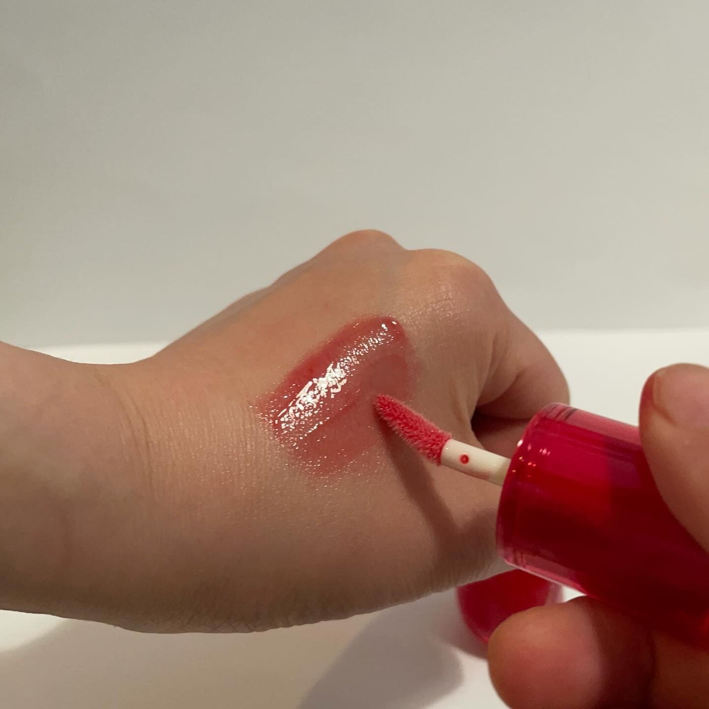 フィー 3Dボリューミンググロス/fwee/リップグロスを使ったクチコミ(3枚目)