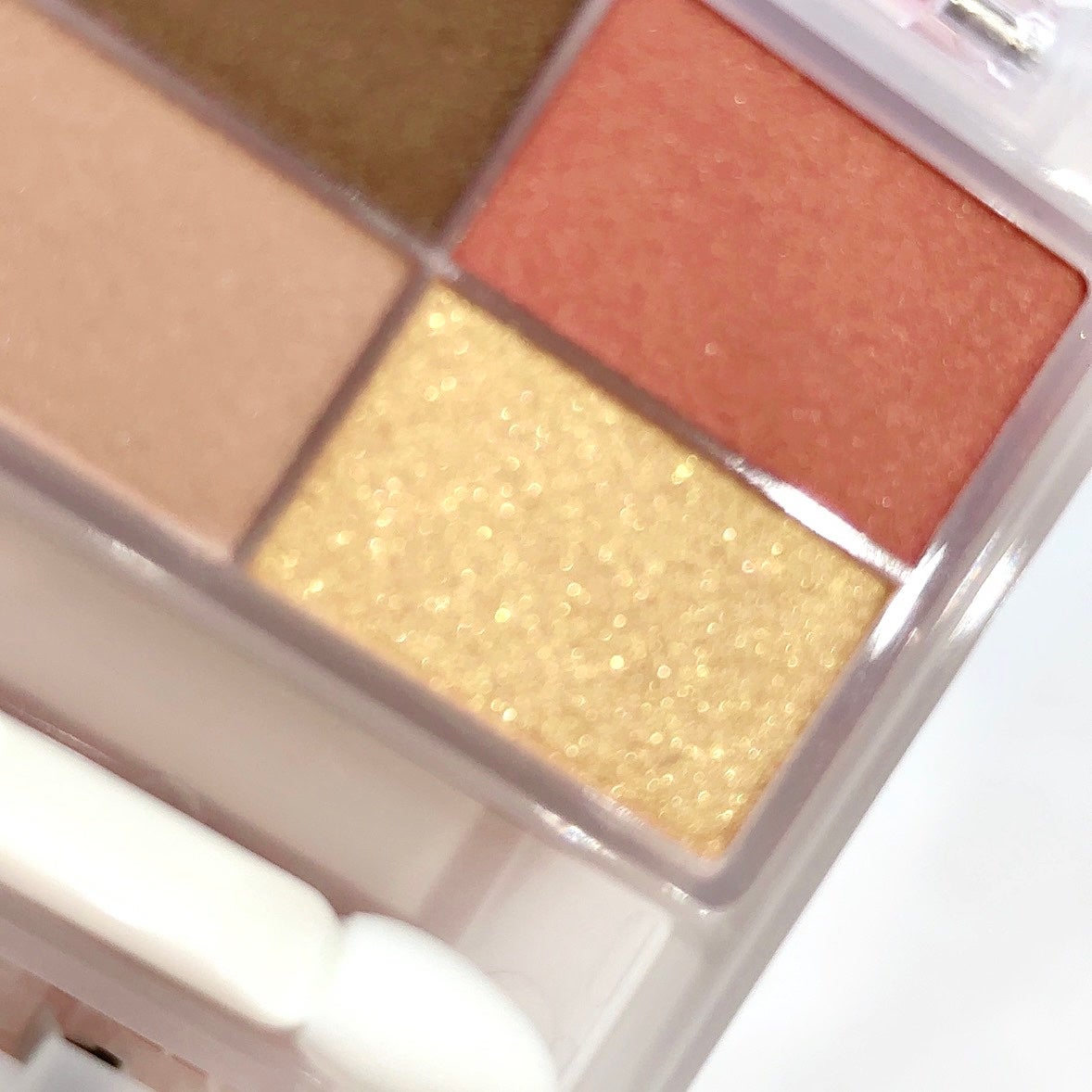 フェイスカラーパレット/チャコット・コスメティクス/アイシャドウパレットを使ったクチコミ(2枚目)