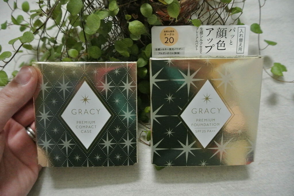 プレミアムパクト/グレイシィ/パウダーファンデーションを使ったクチコミ(3枚目)