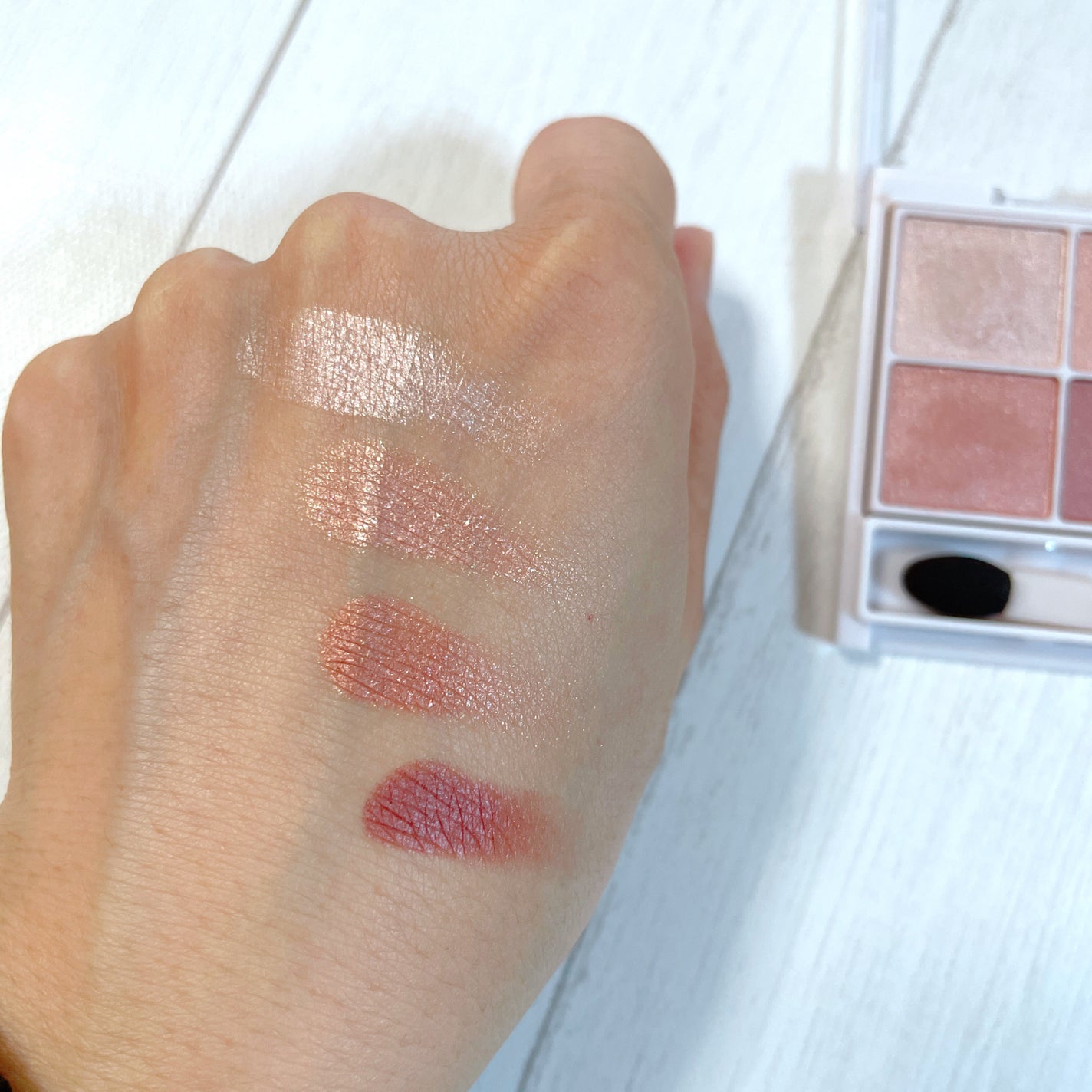 シルキースフレアイズ/キャンメイク/アイシャドウパレットを使ったクチコミ(3枚目)