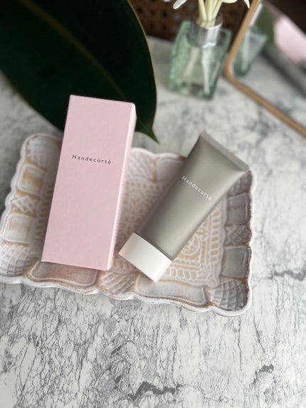 ハンデコルテ/キユートピア/ネック・デコルテケアを使ったクチコミ(5枚目)