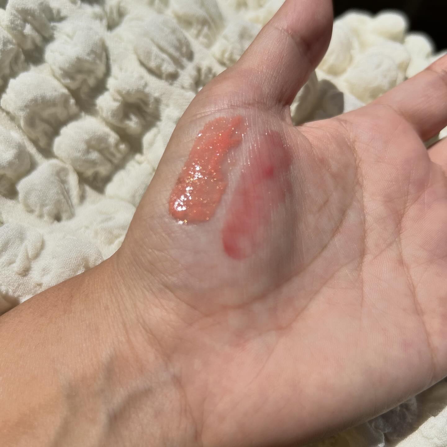 ベアグローペプチドメルティングバーム/PINATE/リップグロスを使ったクチコミ（3枚目）