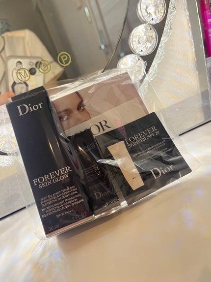ディオールスキン フォーエヴァー フルイド グロウ/Dior/リキッドファンデーションを使ったクチコミ(2枚目)