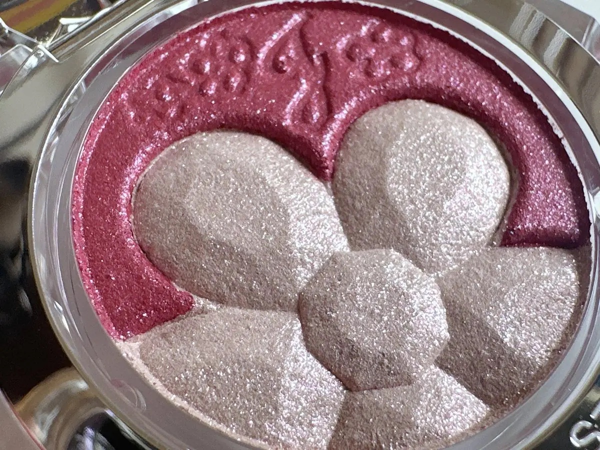 ジルスチュアート クリスタルブルーム ペタルクチュールアイズ デュオ/JILL STUART/アイシャドウパレットを使ったクチコミ（2枚目）