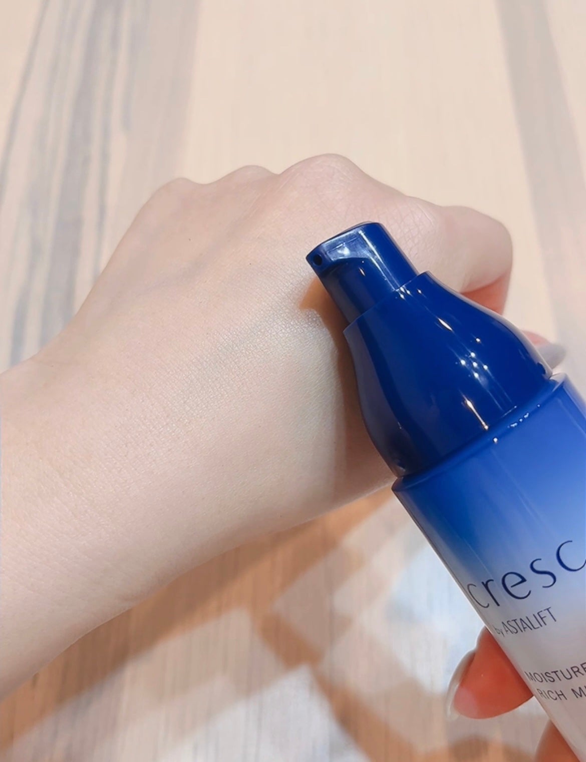 モイスチュア リッチミルク/cresc. by ASTALIFT/乳液を使ったクチコミ(3枚目)