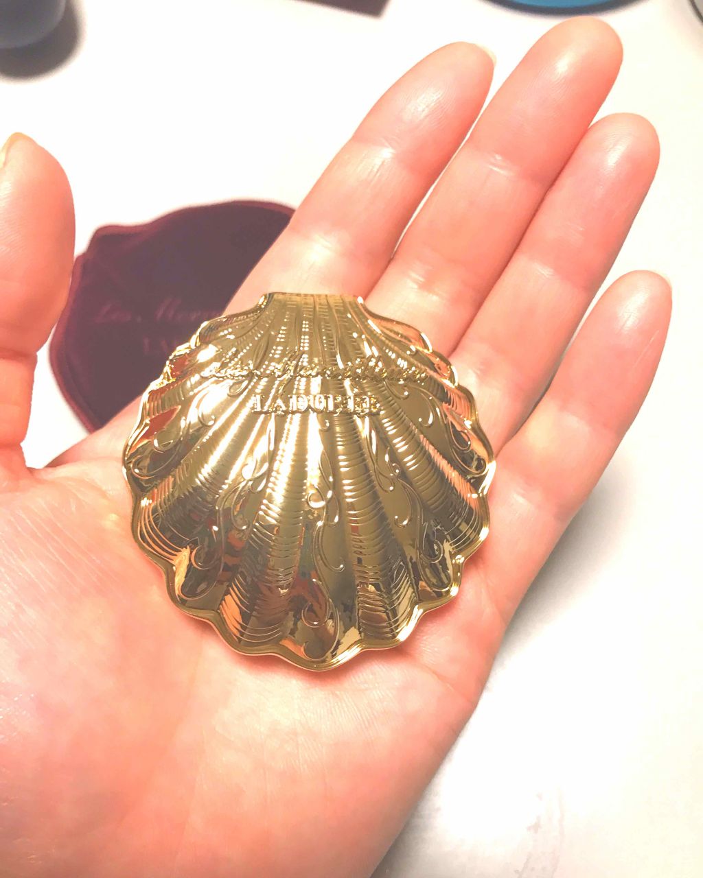 ラデュレ　貝殻　コンパクトケース