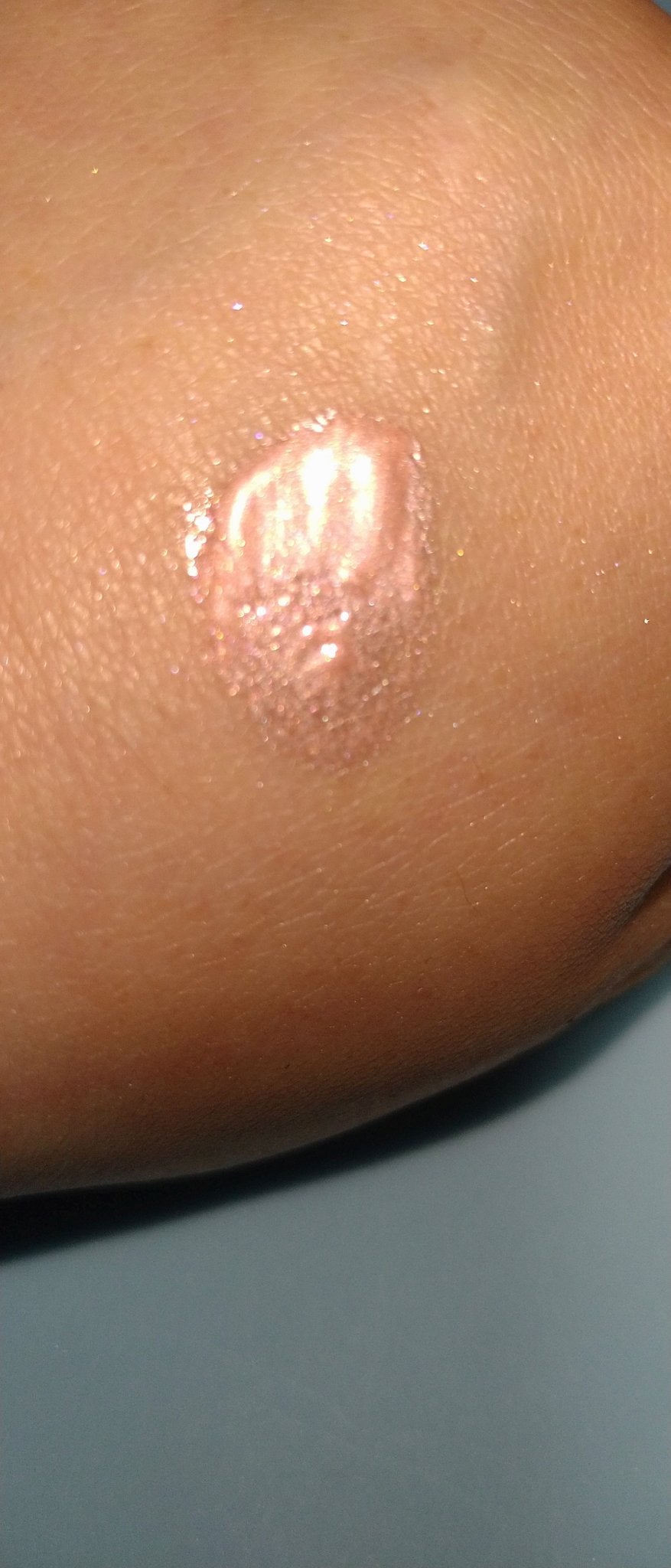 ディオールスキン フォーエヴァー グロウ マキシマイザー/Dior/ハイライトを使ったクチコミ(6枚目)