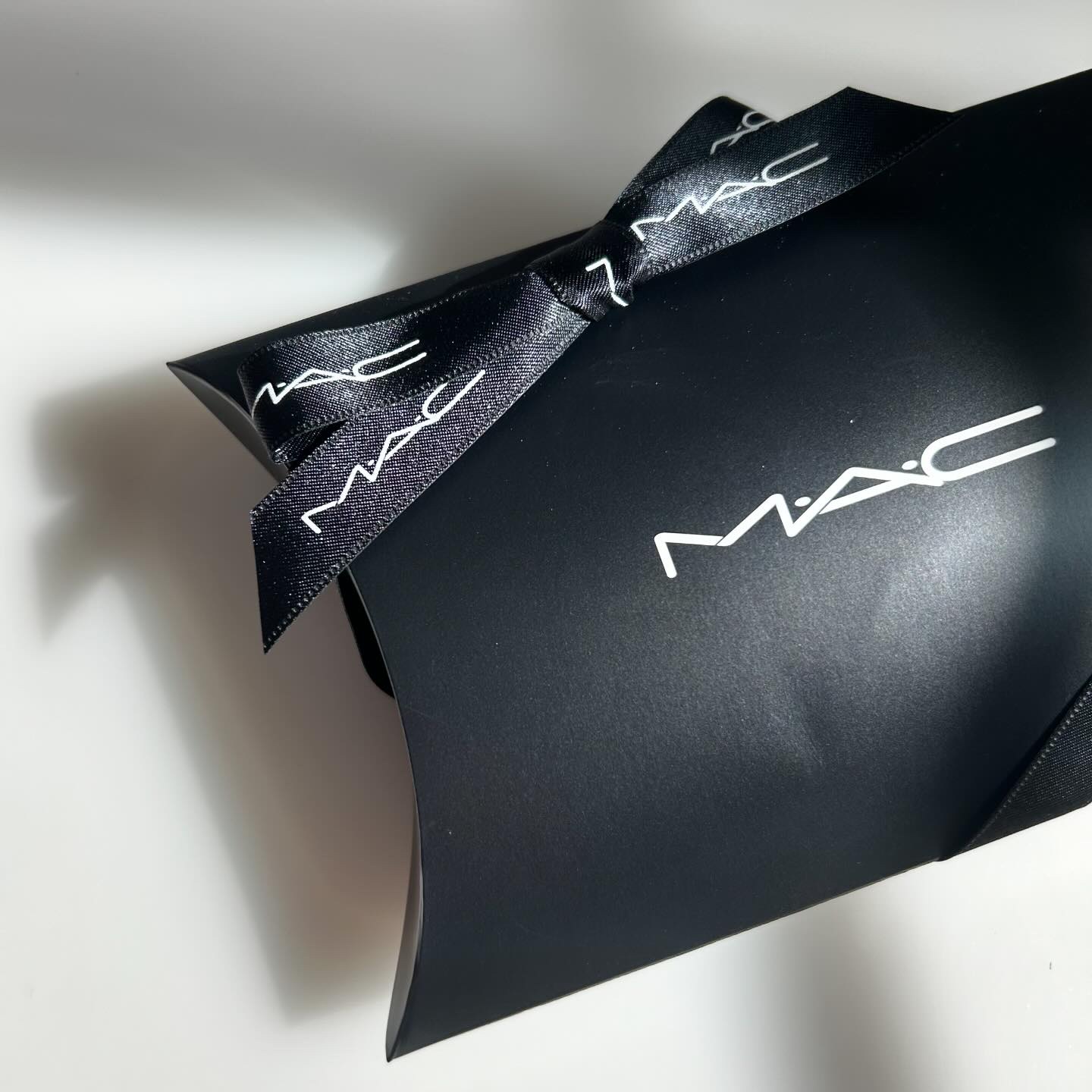 パウダー キス リキッド リップカラー/M・A・C/口紅を使ったクチコミ（2枚目）