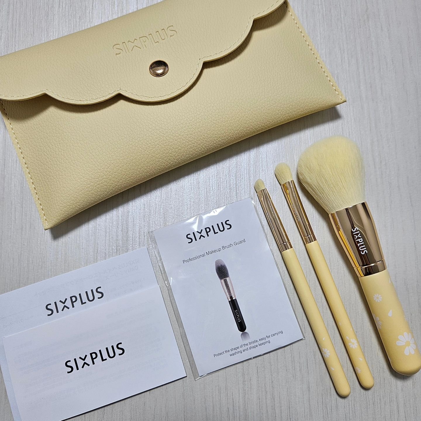 SIXPLUS ペイルイエローメイクブラシ３本セット -Daisyシリーズ/SIXPLUS/メイクブラシを使ったクチコミ（2枚目）