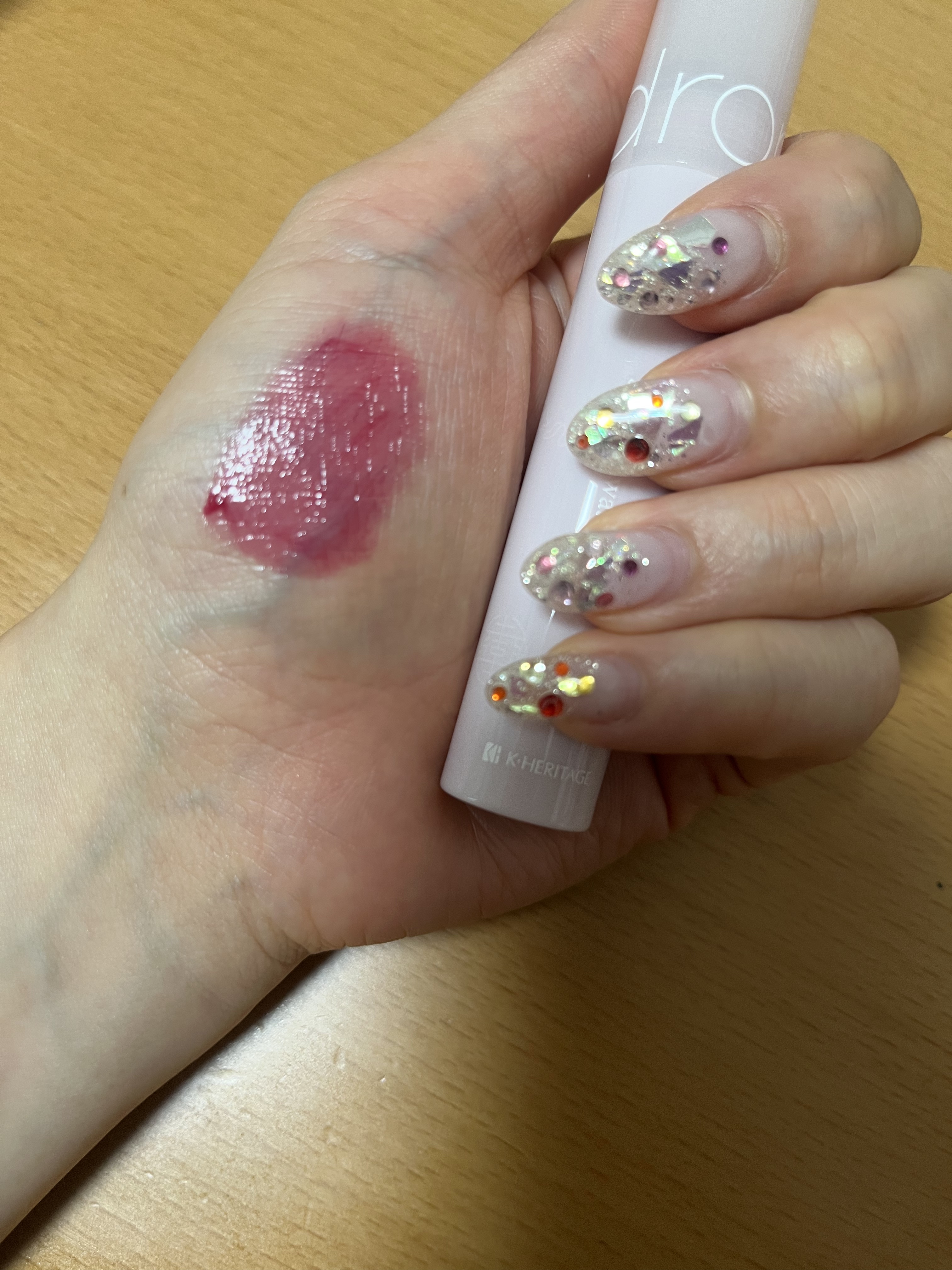 グラスティングウォーターティント 韓服エディション/rom&nd/リップティントを使ったクチコミ（3枚目）