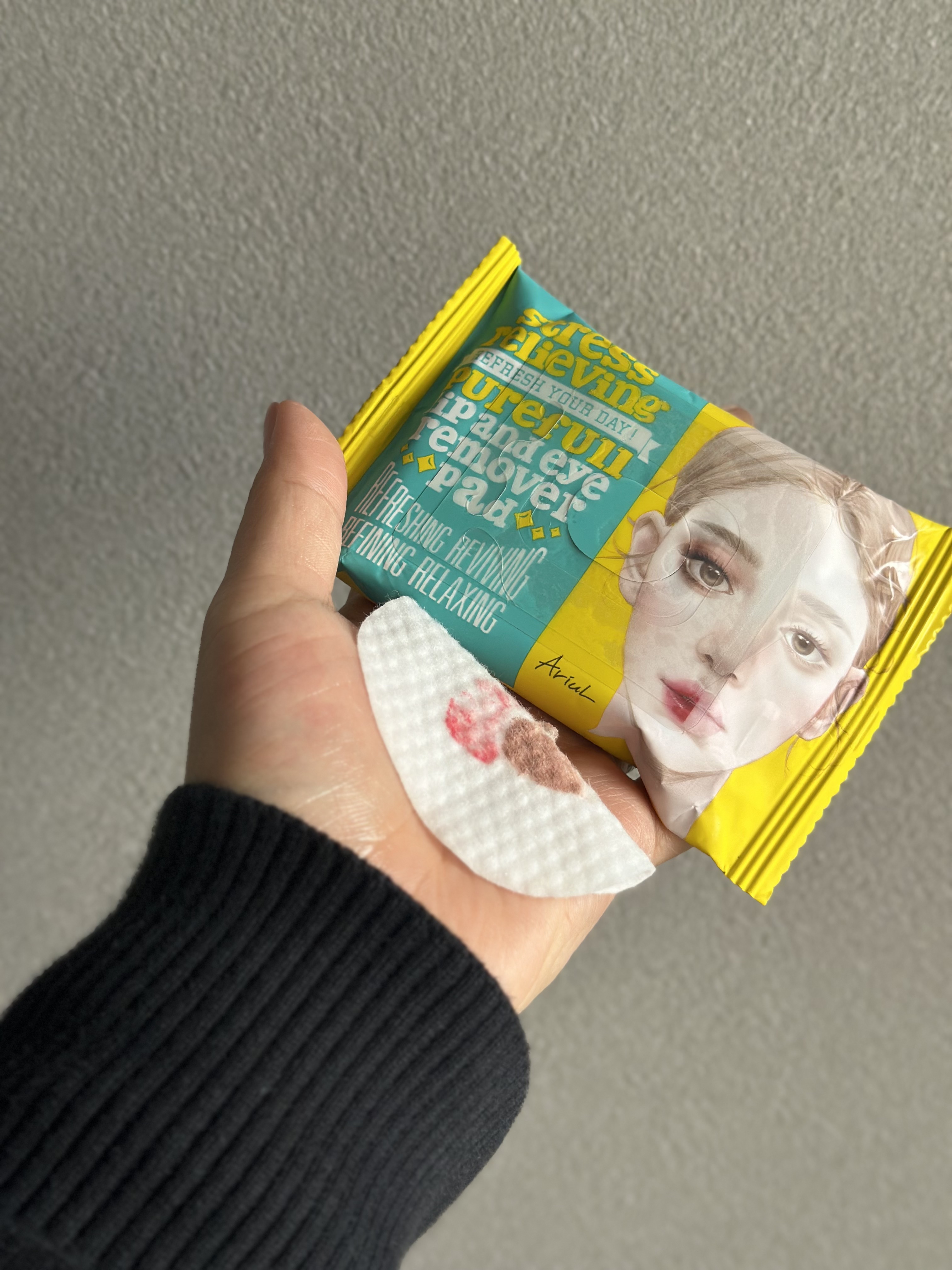 ストレスリリービングピュアフルリップアンドアイリムーバーパッド/Ariul/クレンジングシートを使ったクチコミ（2枚目）