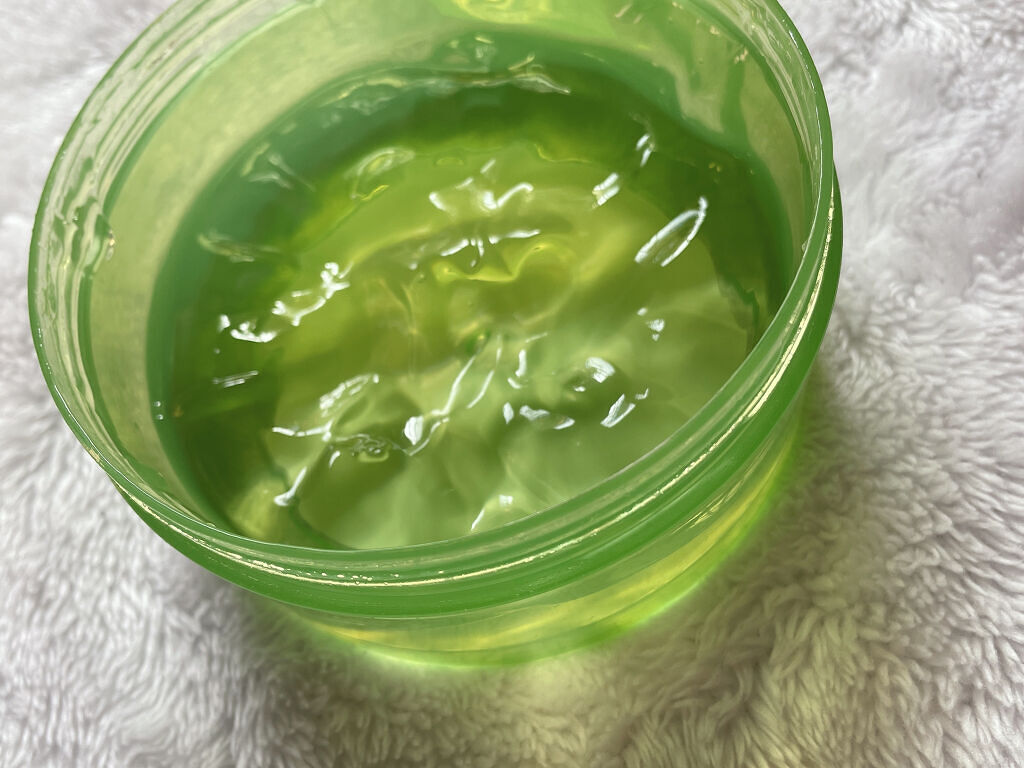 マイルド＆モイスチャーアロエジェル/ネイチャーリパブリック/ボディローションを使ったクチコミ（2枚目）