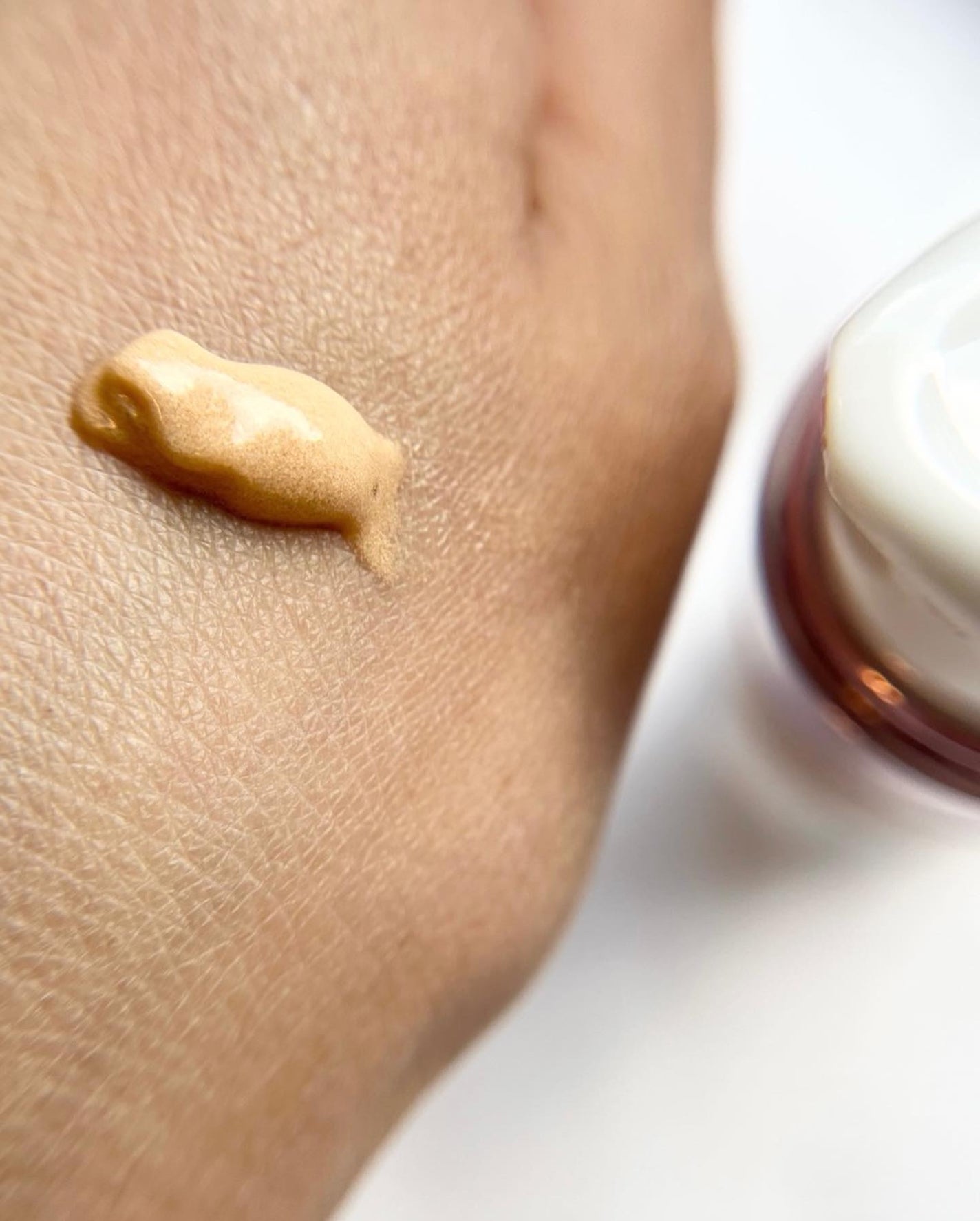 コラーゲンモイスチャースキンベース/illuN/化粧下地を使ったクチコミ(4枚目)