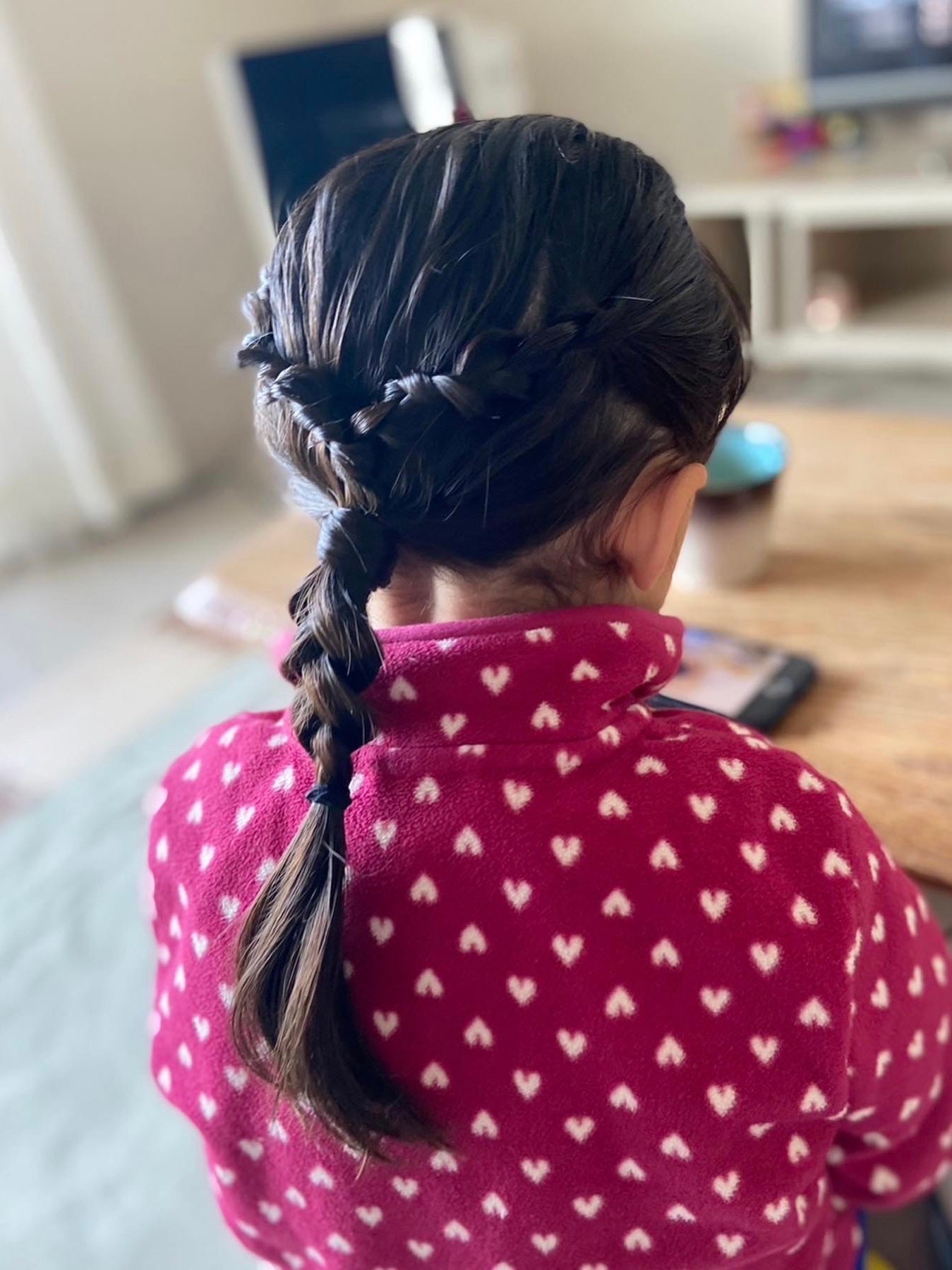 Yuki on LIPS 「4歳娘のヘアアレンジ♡崩れにくさ重視の登園ヘアです👧🏻✨通って..」(4枚目)