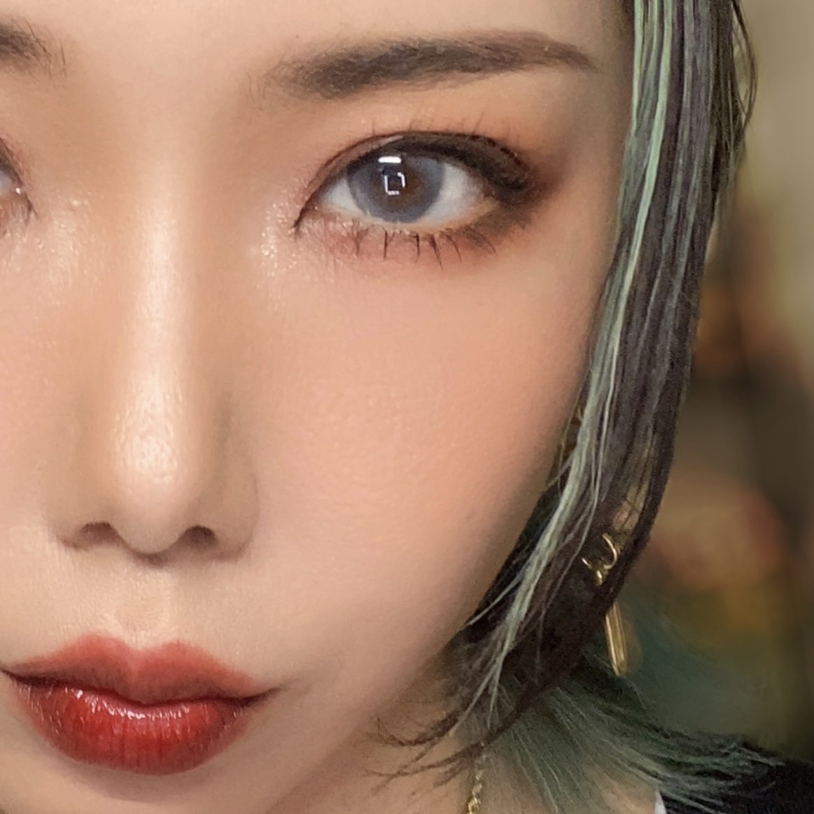 パウダー キス アイシャドウ ギブ ア グラム/M・A・C/単色アイシャドウを使ったクチコミ（3枚目）