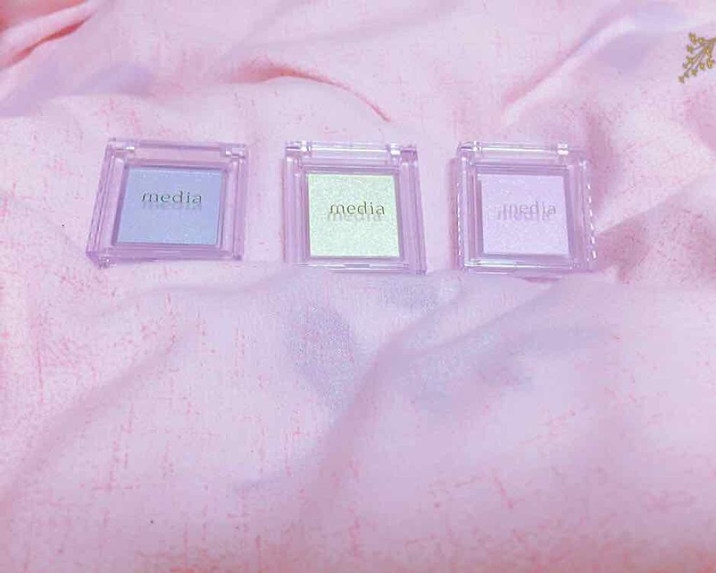 ブライトアップアイシャドウ/media/単色アイシャドウを使ったクチコミ(1枚目)