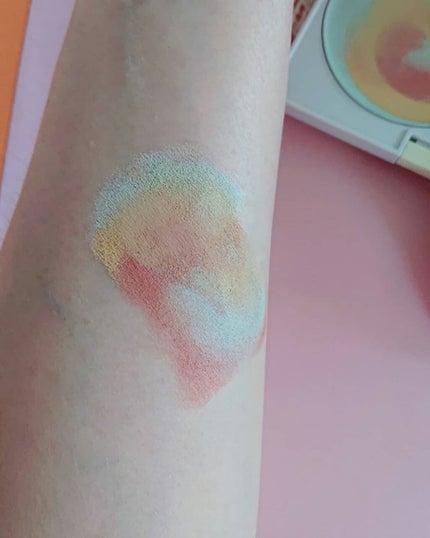 カラーブレンドグローファンデーション/ディエム クルール/クリーム・エマルジョンファンデーションを使ったクチコミ(3枚目)