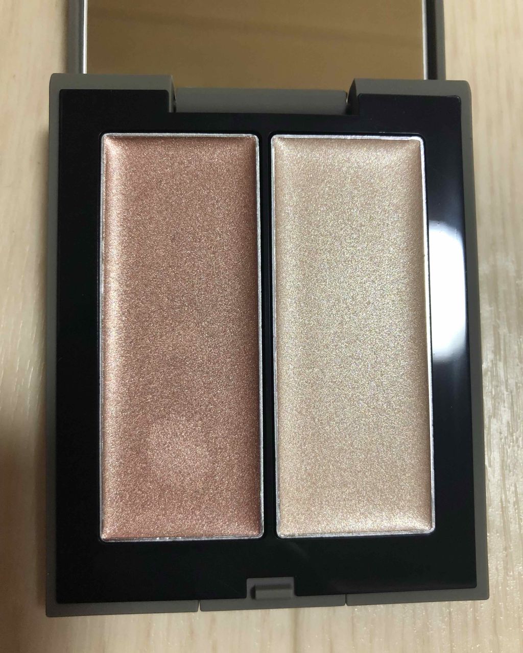 THREE シマリング グロー デュオ/THREE/クリームハイライトを使ったクチコミ(2枚目)