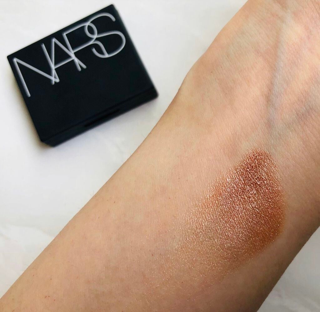 シングルアイシャドー/NARS/単色アイシャドウを使ったクチコミ(4枚目)
