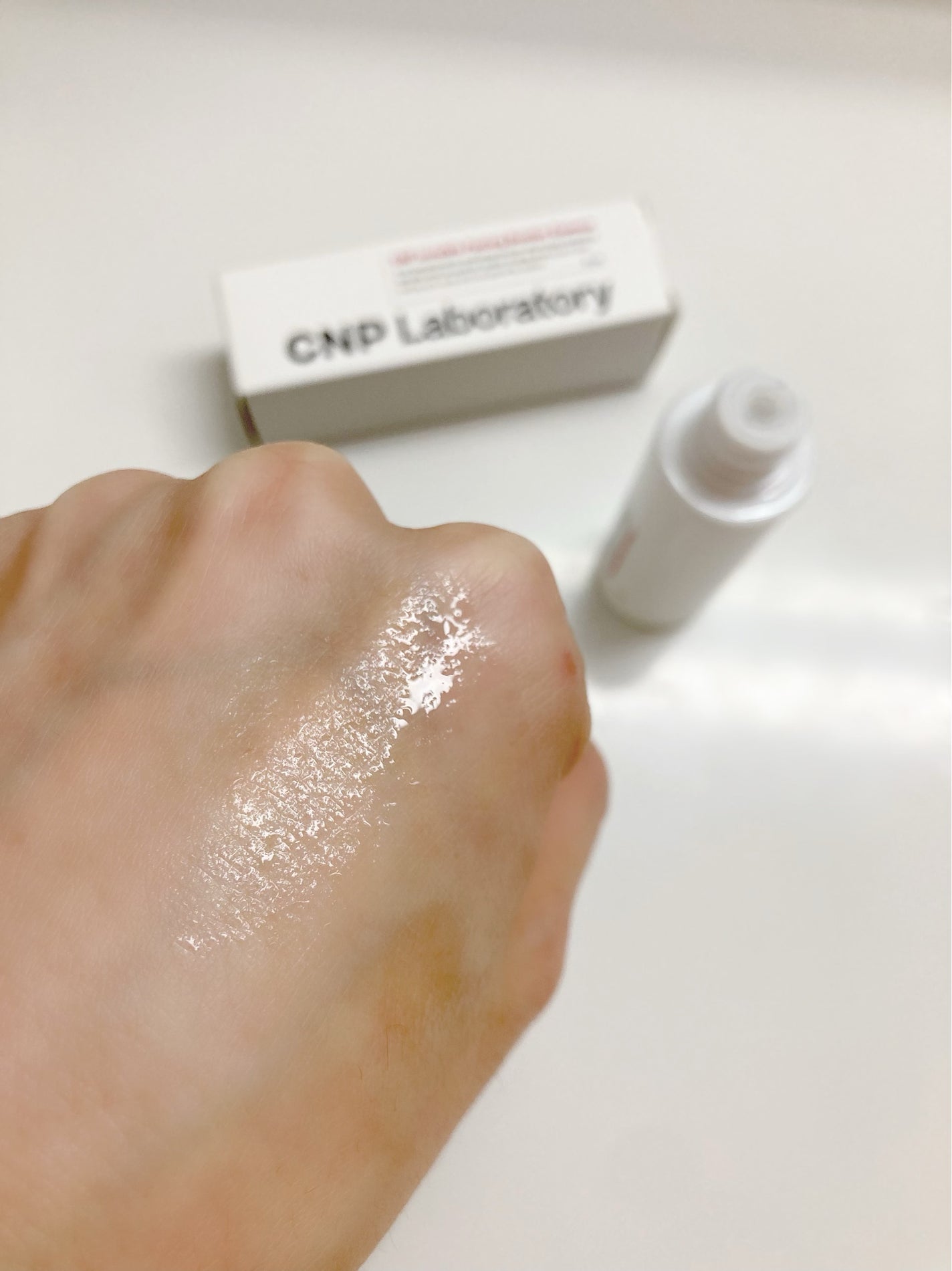 インビジブルピーリングブースターエッセンス/CNP Laboratory/ブースター・導入液を使ったクチコミ(4枚目)