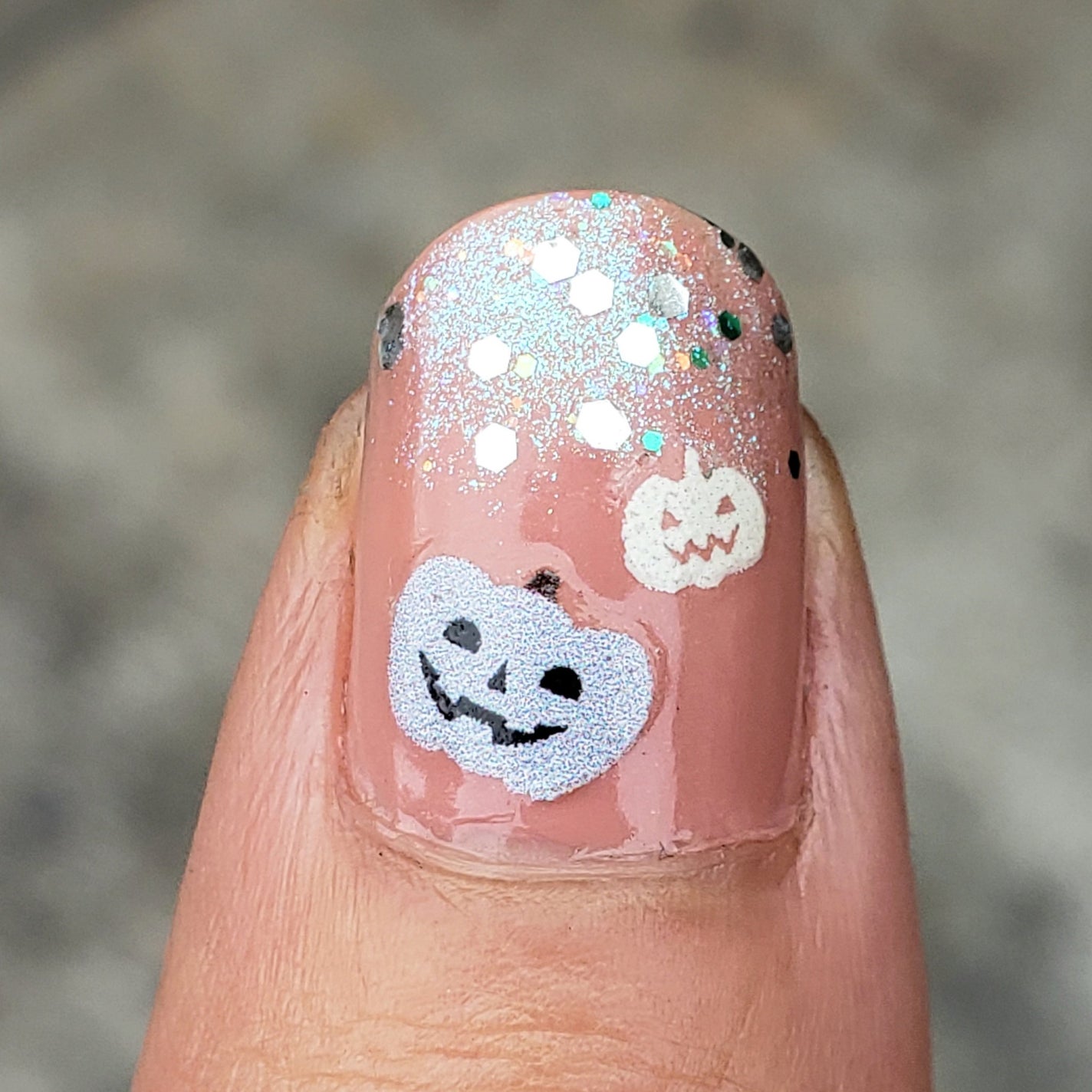 土木系おねいさん on LIPS 「先週末のネイル~10月ということで、ハロウィンネイルにしてみた..」(2枚目)