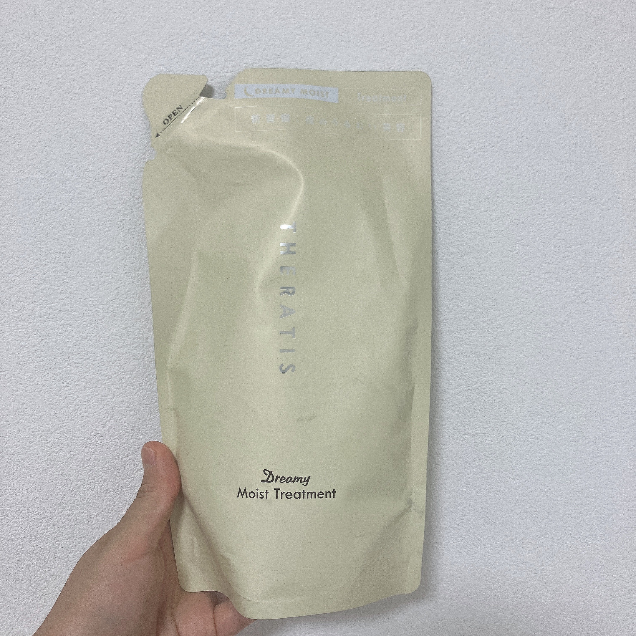 ドリーミー モイスト シャンプー/ヘアトリートメント ヘアトリートメント詰替 325g/THERATIS/市販シャンプーを使ったクチコミ（1枚目）