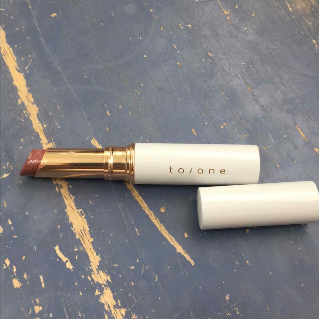 トーン ペタル エッセンス リップ/to/one/口紅を使ったクチコミ(3枚目)