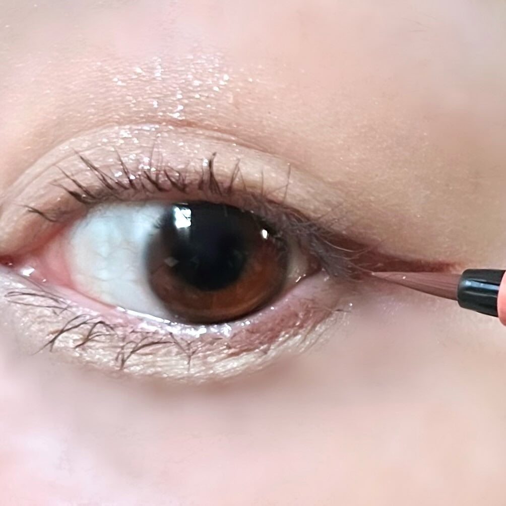 ベルベットライナー/LUMIURGLAS/リキッドアイライナーを使ったクチコミ(5枚目)