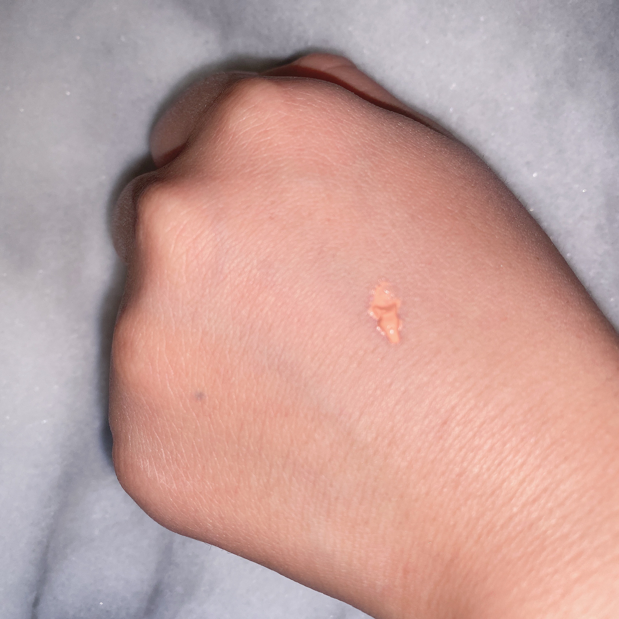 クロノビューティ カラーオンUV チーク 02 ウォームオレンジ/アリィー/日焼け止めクリームを使ったクチコミ（3枚目）