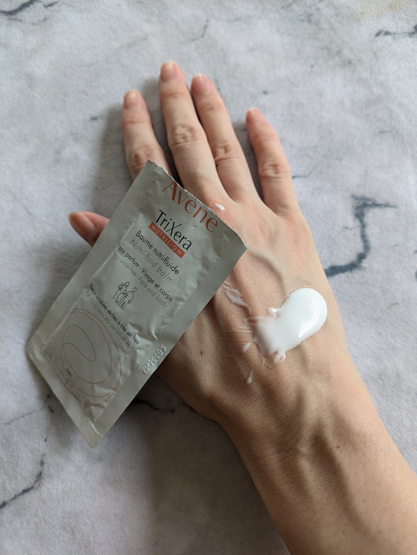 トリクセラNT フルイドクリーム/アベンヌ/ボディクリームを使ったクチコミ(4枚目)