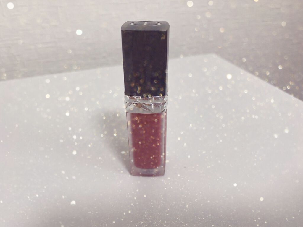 ❥❥Dior ルージュディオールフォーエヴァーリキッド558(フォーエヴァー グレース)
マスクにつかない優秀リップ💄発色が良くてめちゃくちゃ綺麗な色！スパチュラも塗りやすい！
塗りたてはツヤ感がありますが、時間が経てばマットになります。