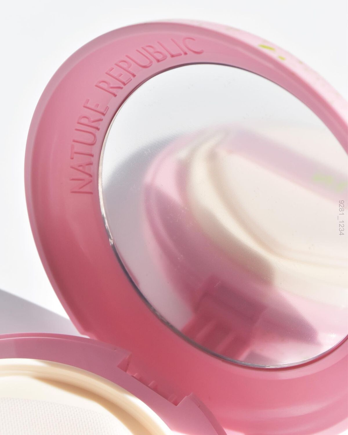 PROBIOエッセンスクッション/ネイチャーリパブリック/クッションファンデーションを使ったクチコミ(4枚目)