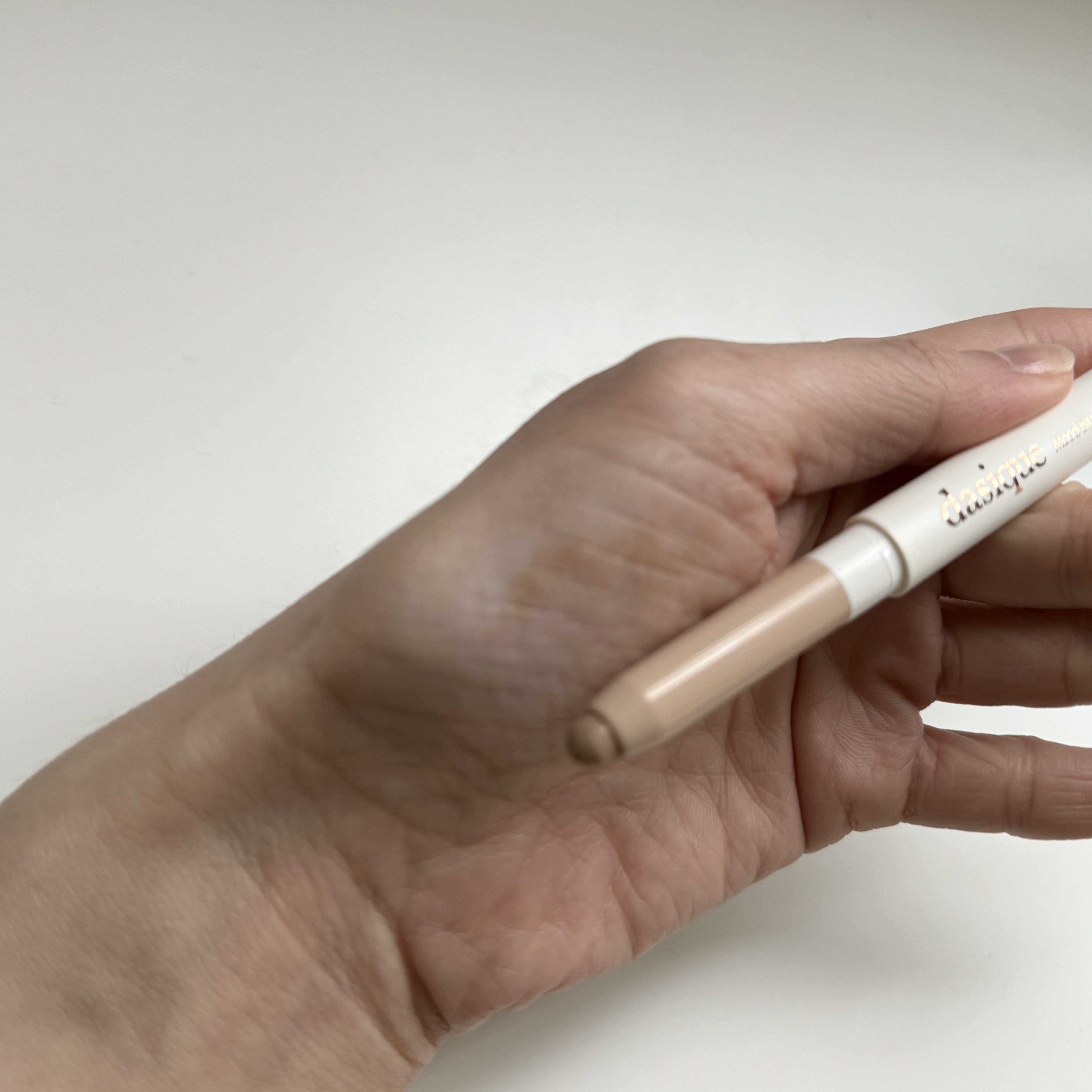 ムードブラーリップペンシル 10 ムードココア/dasique/リップライナーを使ったクチコミ（2枚目）