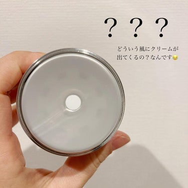 norm+ クリーミーセラムのクチコミ「✔︎ creamy serum
　クリーム状美容液

水分を閉じ込めてくれる美容液クリーム☺️.....」（2枚目）