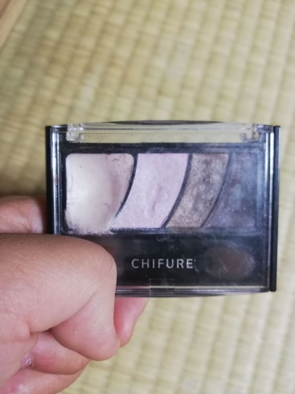 グラデーション アイ カラー（チップ付）/ちふれ/アイシャドウパレットを使ったクチコミ（3枚目）