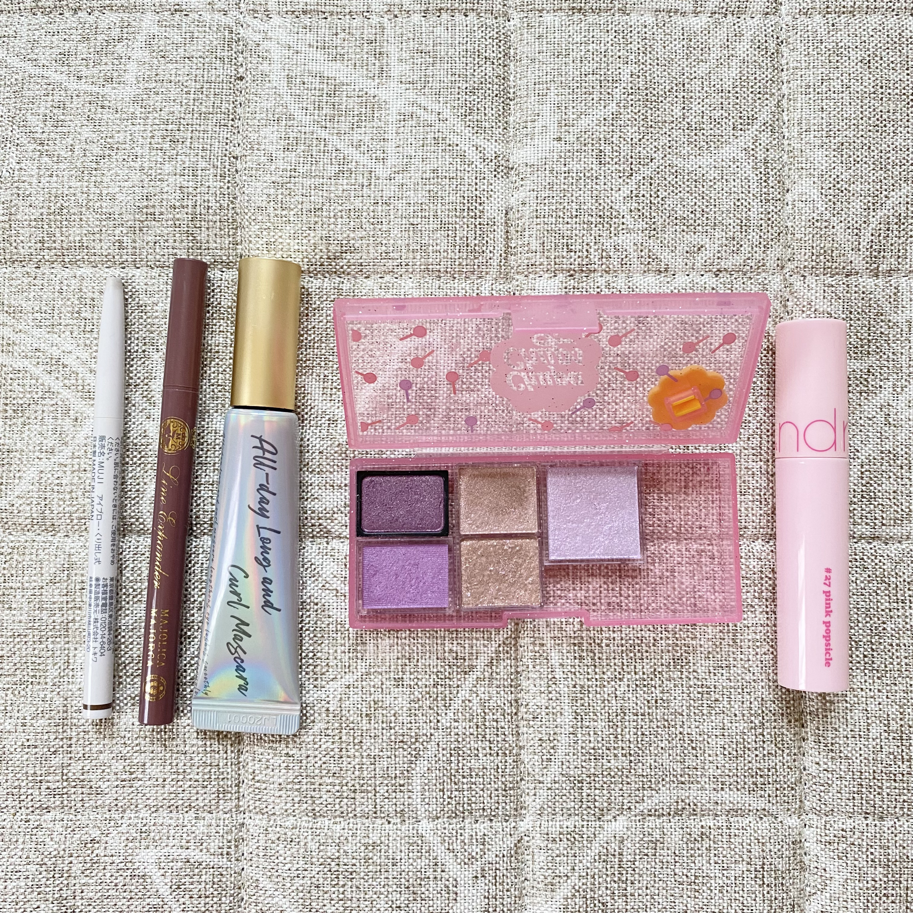 シャドーカスタマイズ/MAJOLICA MAJORCA/単色アイシャドウを使ったクチコミ（2枚目）