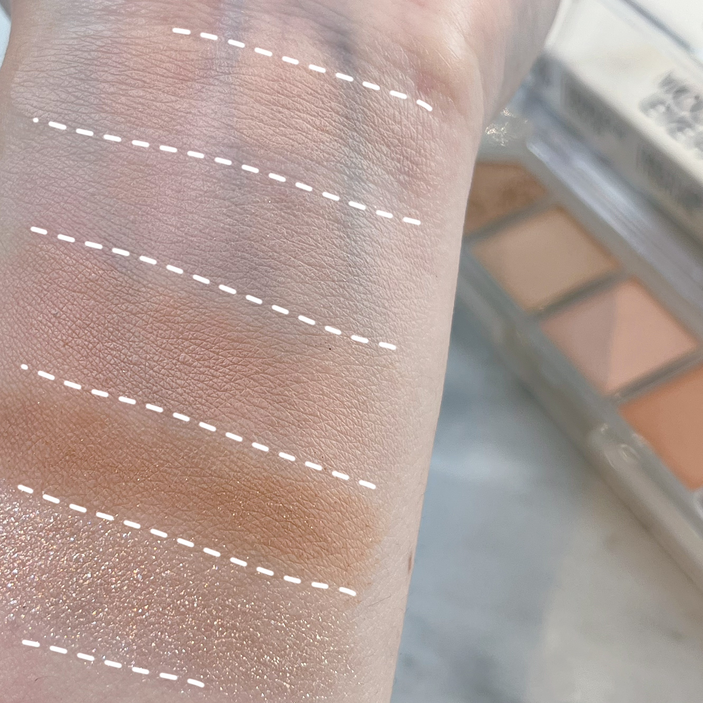 ムードシャワーアイパレット No.3 ヌードシャワー/unleashia/アイシャドウパレットを使ったクチコミ（3枚目）