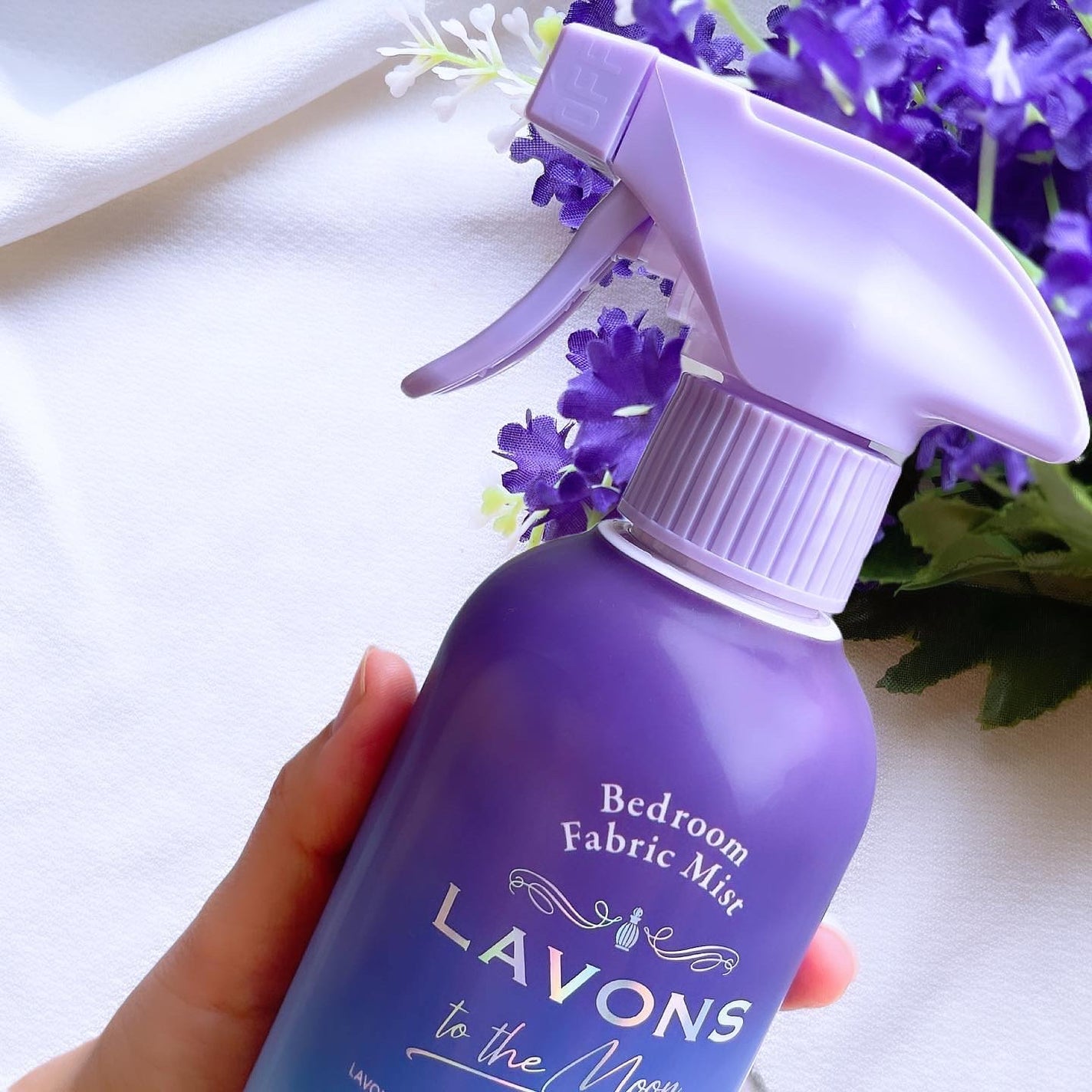 トゥザムーン ベッドルーム&ファブリックミスト ノクターナルブルーの香り/ラボン/ファブリックミストを使ったクチコミ(2枚目)