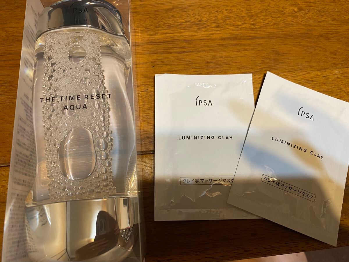 ゆきえ on LIPS 「初めてデパコス買いました。使うの楽しみです!..」(1枚目)